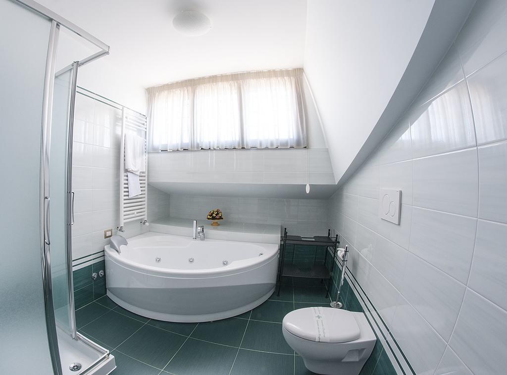Domus Traiani Fiumicino Hotel Habitación foto